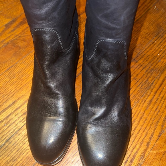 Authentic Chanel cc logo turn lock boots - Picture 4 of 7